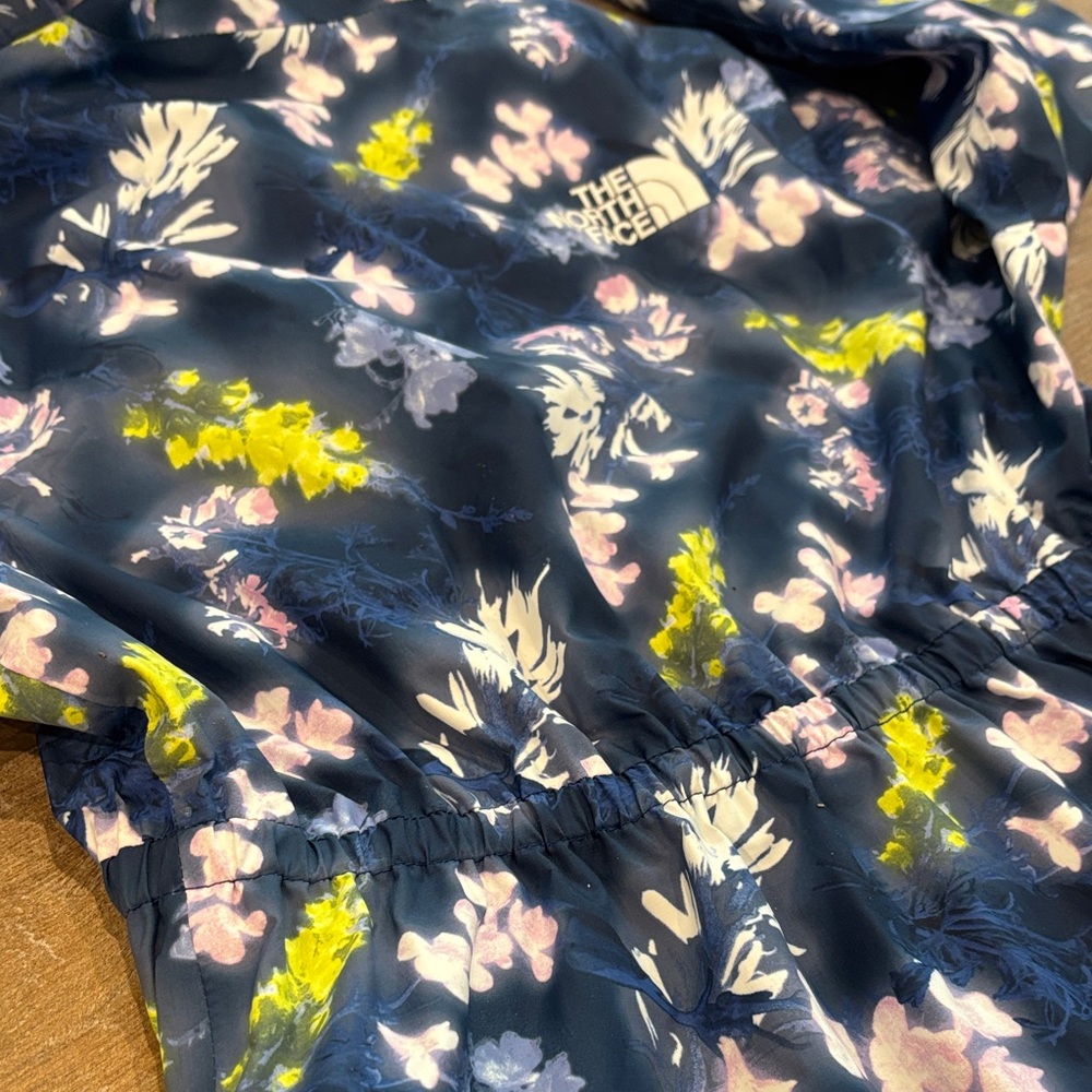 The North Face Kids' Floral Raincoat - girls Medium - Picture 9 of 11